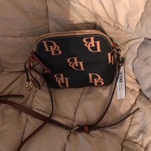 Dooney & Bourke small crossbody